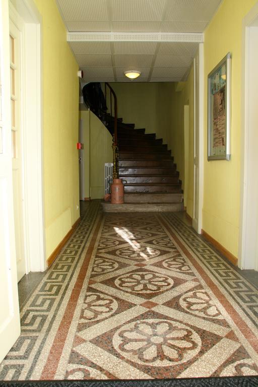 Maison Blanche Apartment *